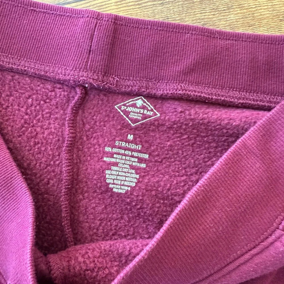 St. John’s Bay Women’s Mid-Rise Sweatpants - Size M - Picture 6 of 8